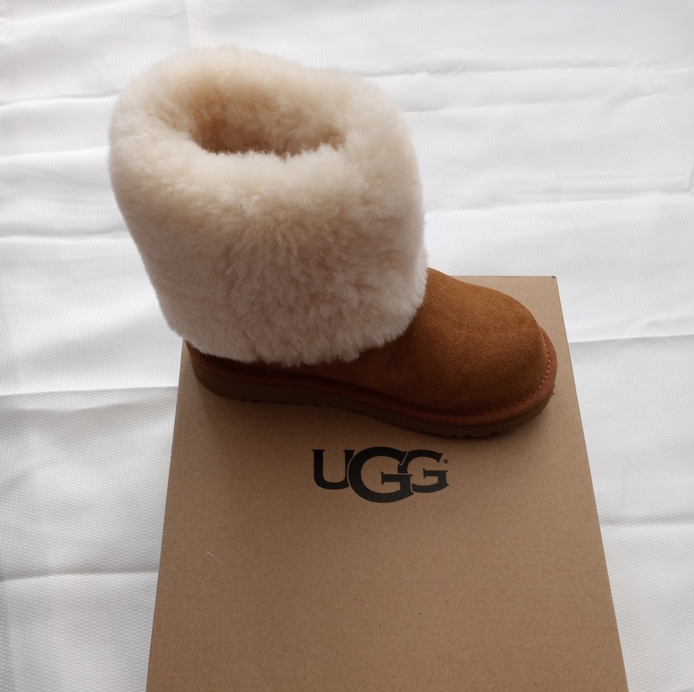 UGG
